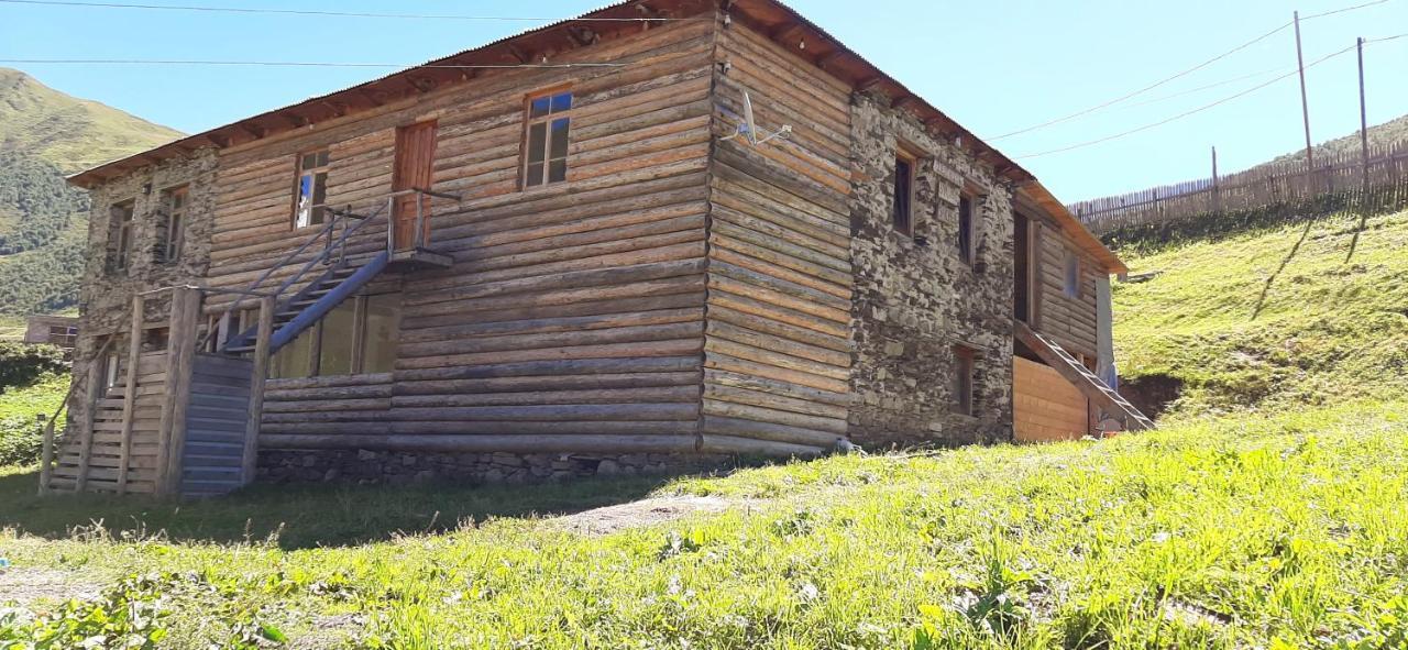 Guesthouse SVANURI SAKHLI Ushguli Extérieur photo