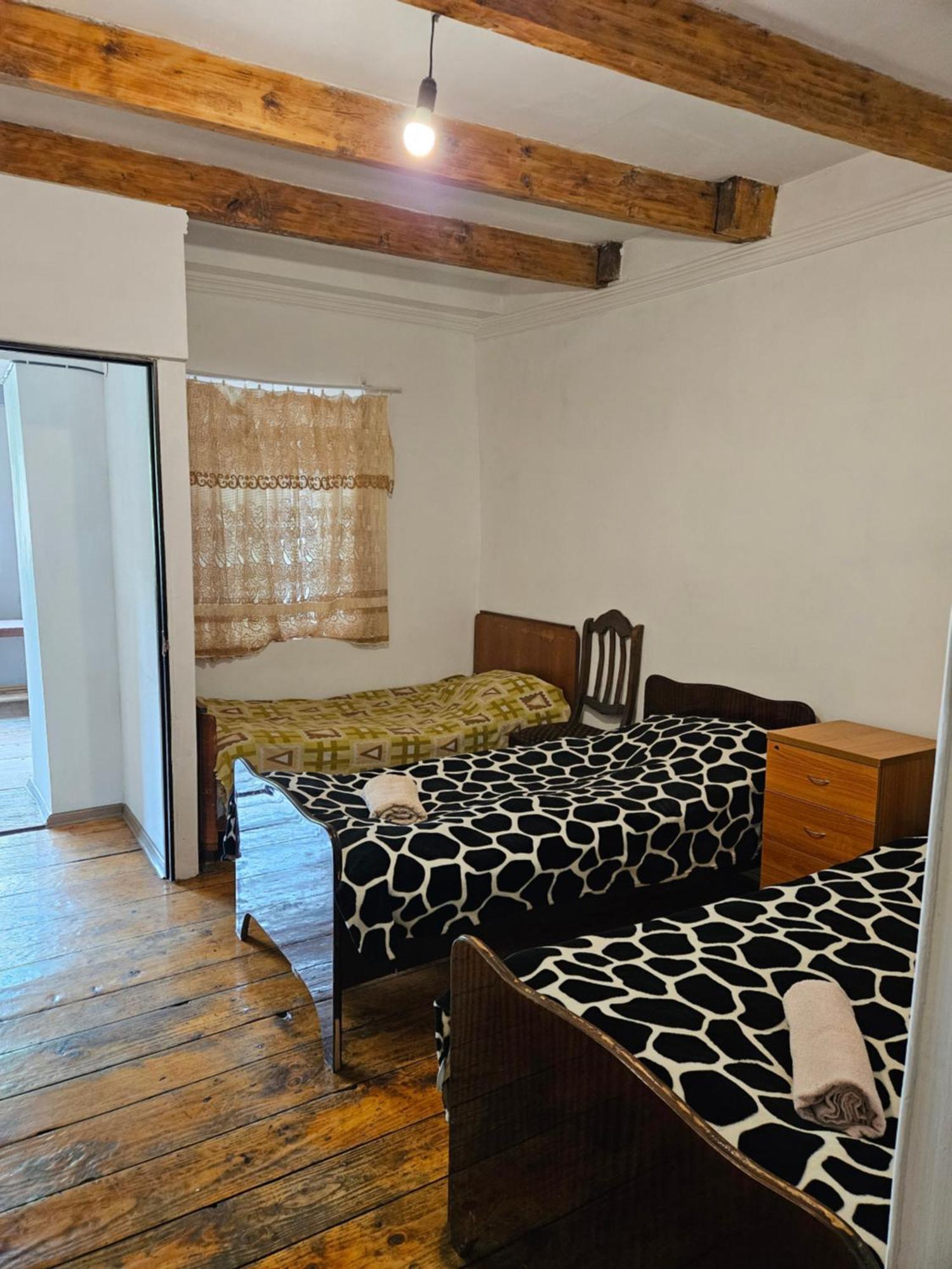 Guesthouse SVANURI SAKHLI Ushguli Extérieur photo
